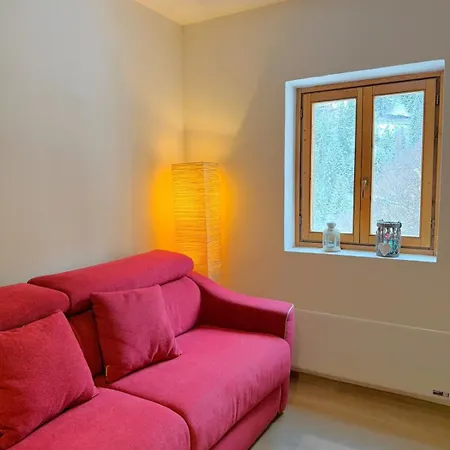 Modern Nest Lejlighed Semogo